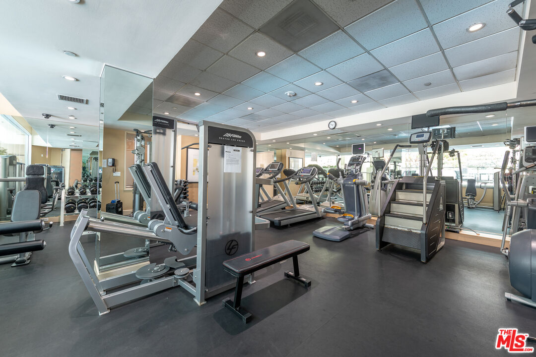 10445 Wilshire Blvd Unit: 1905