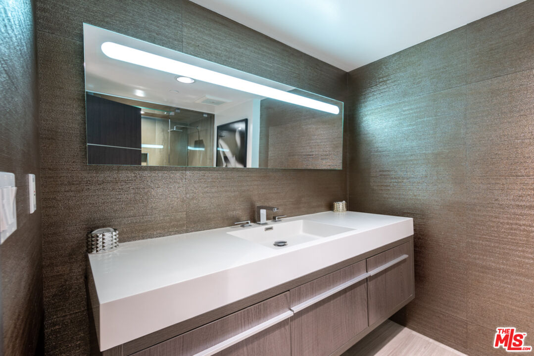 10445 Wilshire Blvd Unit: 1905
