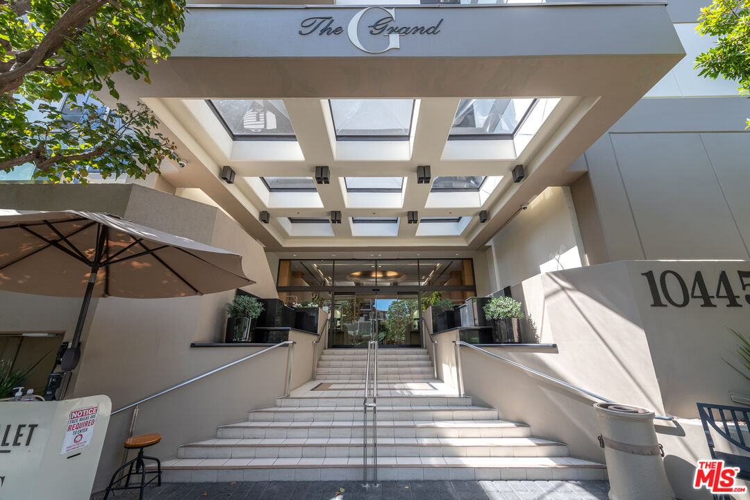 10445 Wilshire Blvd Unit: 1905