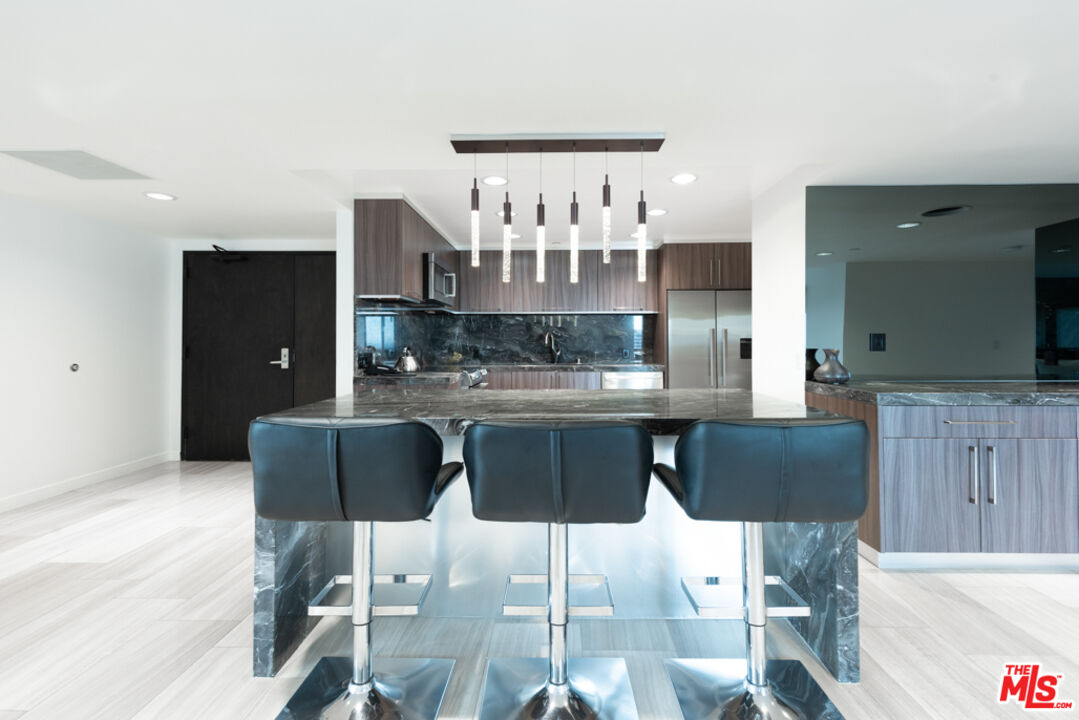 10445 Wilshire Blvd Unit: 1905