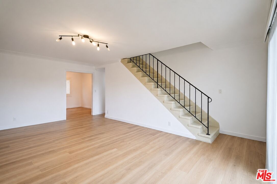 929 Idaho Ave Unit: 6