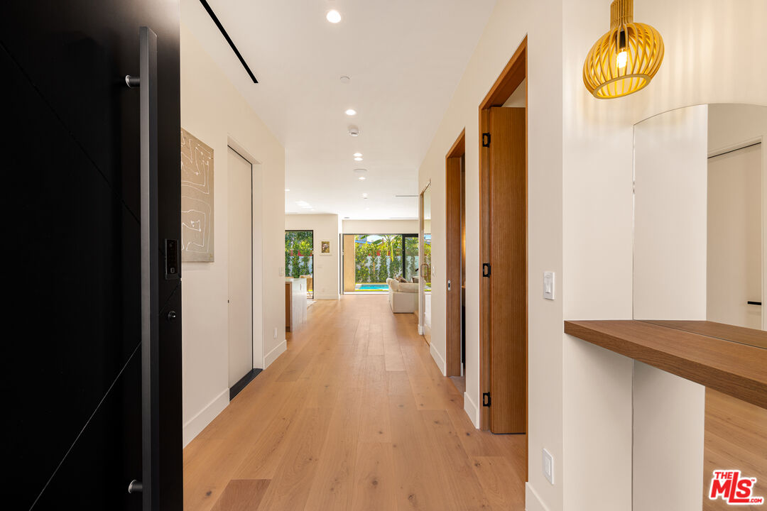 17811 Collins St