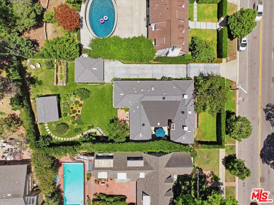 351 Veteran Ave