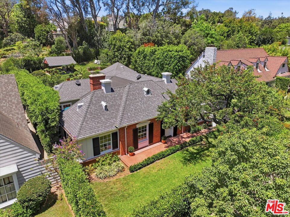 351 Veteran Ave