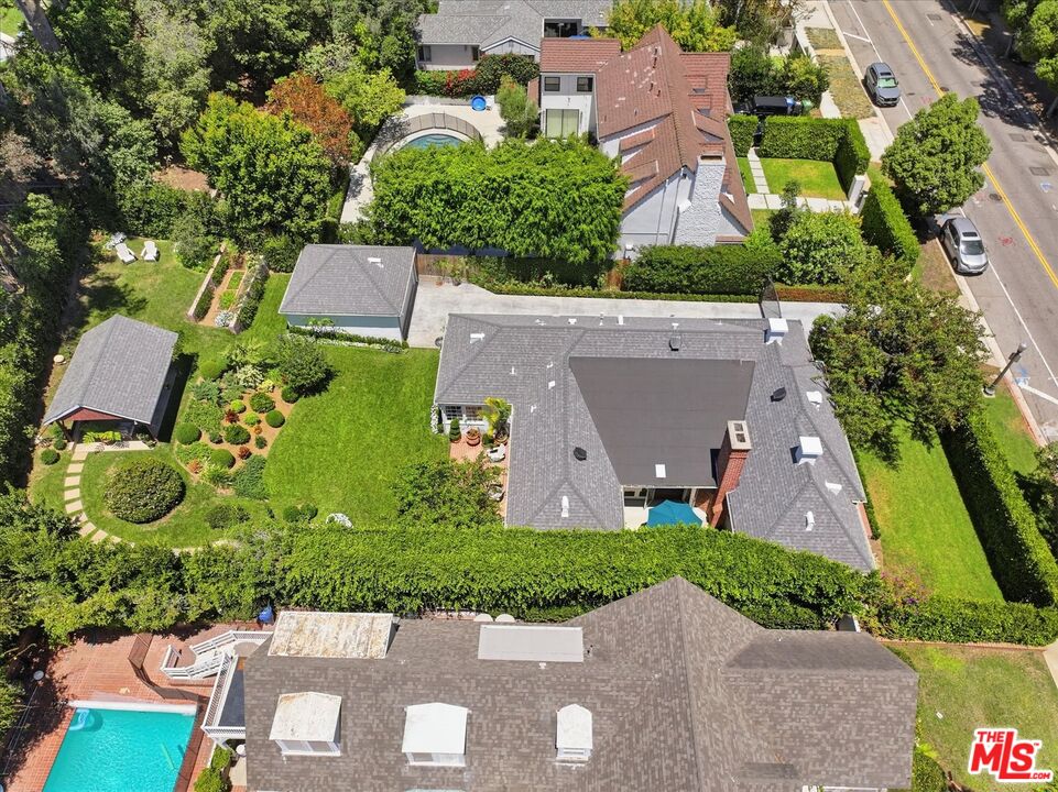 351 Veteran Ave
