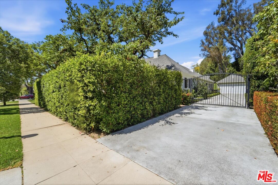 351 Veteran Ave