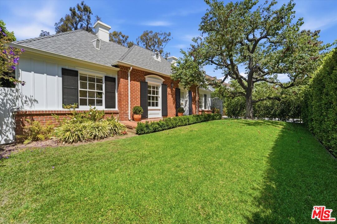 351 Veteran Ave