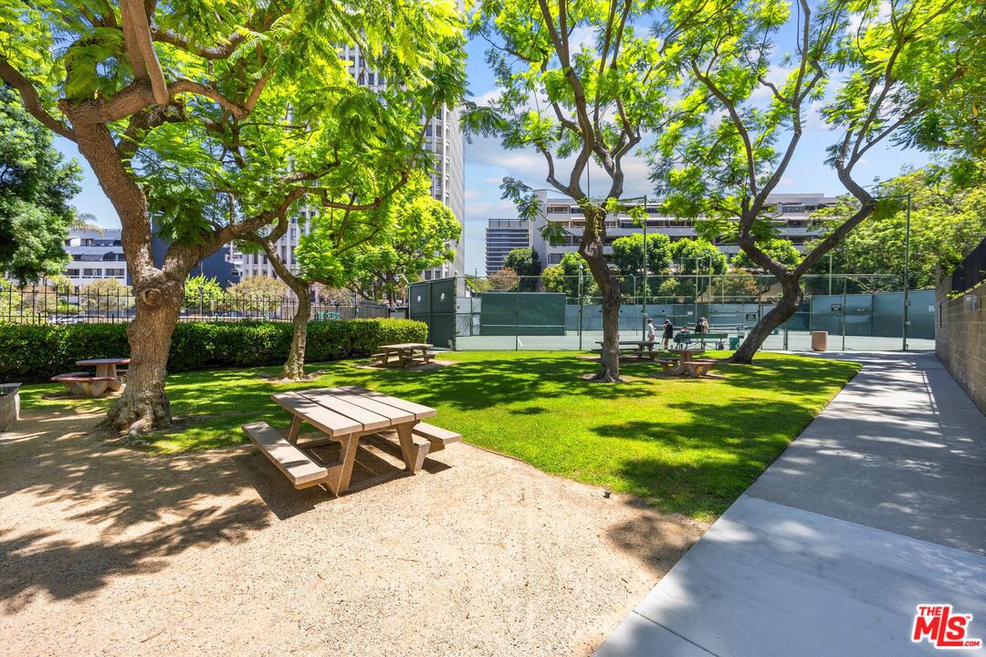 800 W 1st St Unit: 908