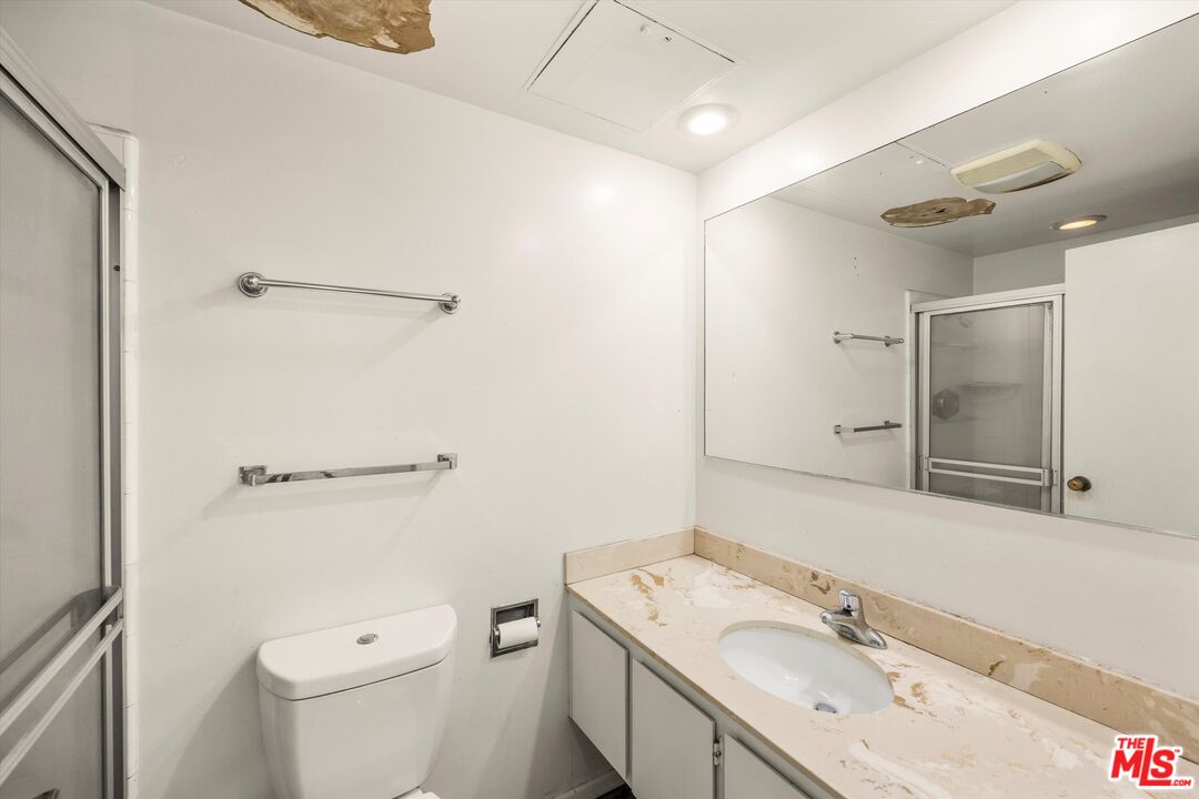 800 W 1st St Unit: 908