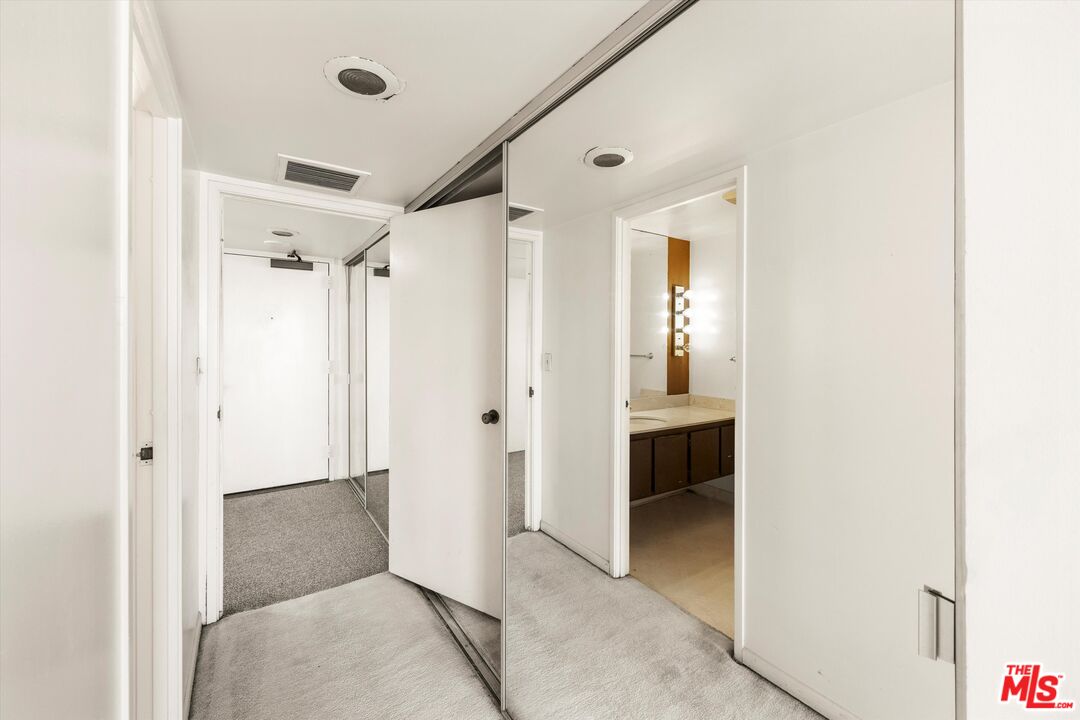 800 W 1st St Unit: 908