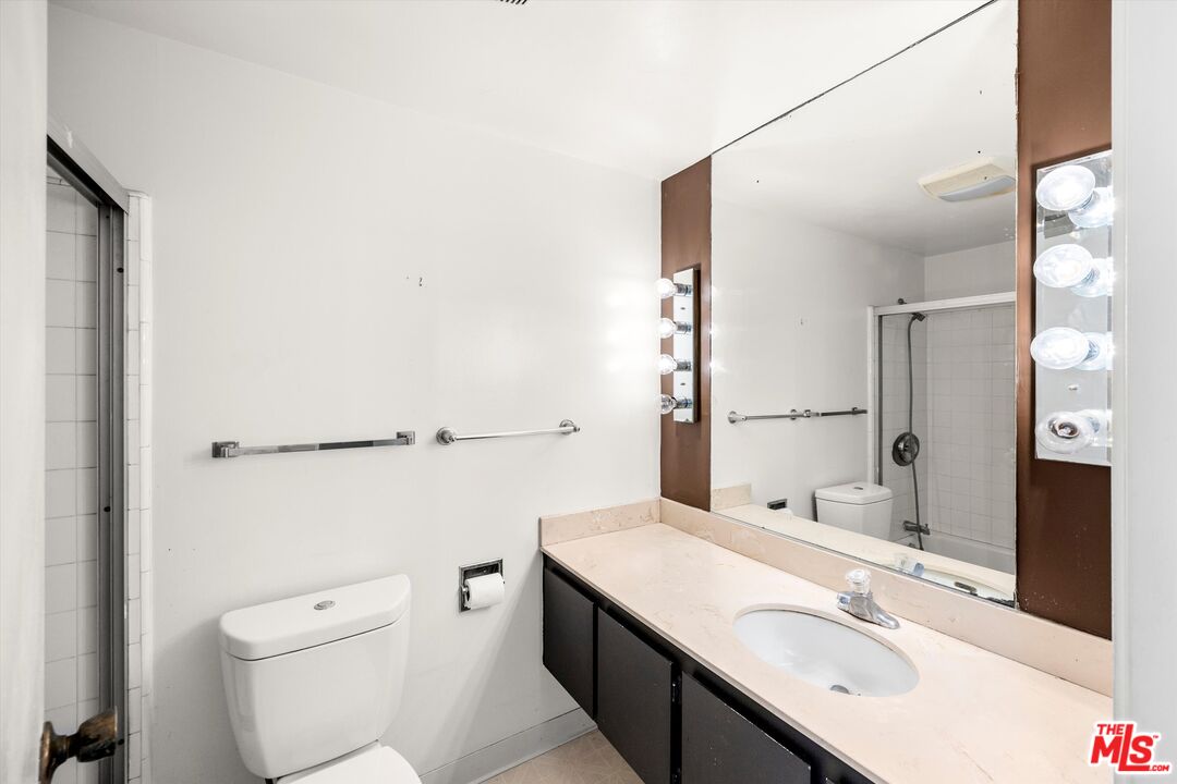 800 W 1st St Unit: 908