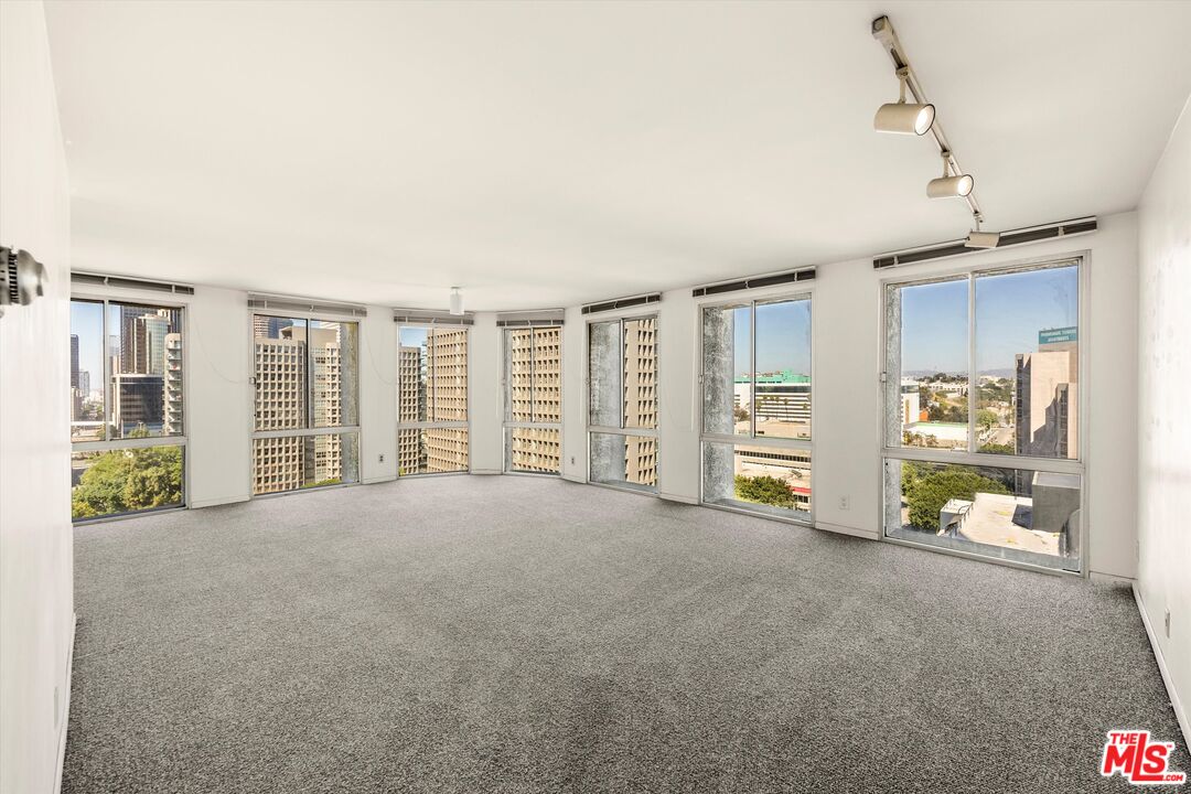 800 W 1st St Unit: 908