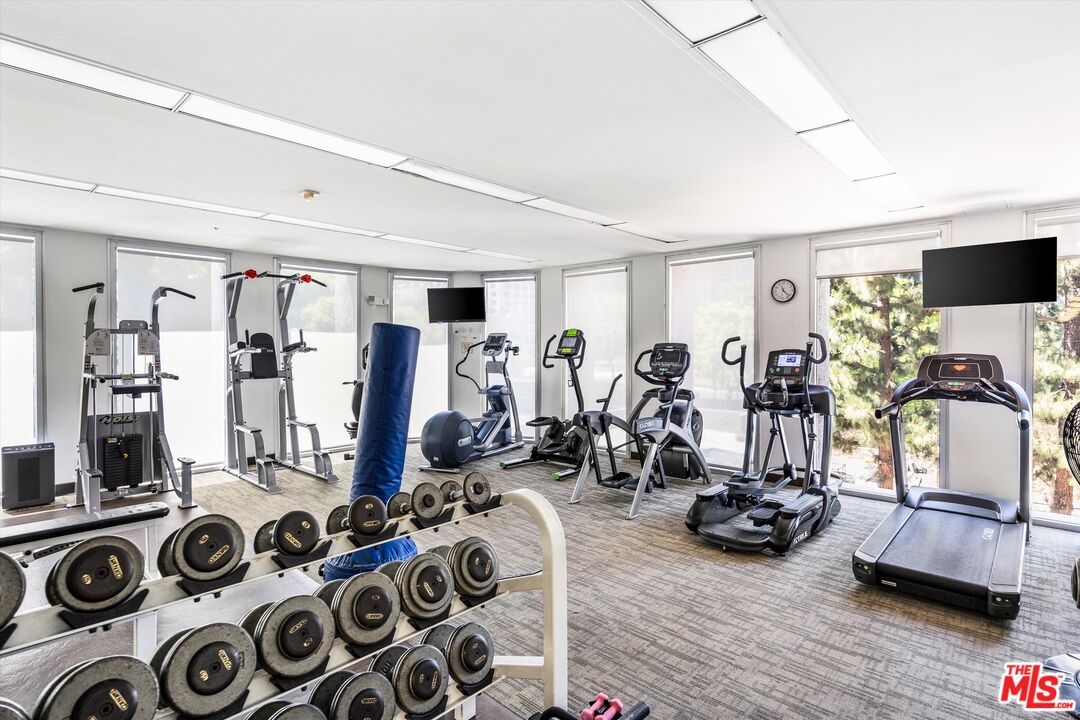 800 W 1st St Unit: 908