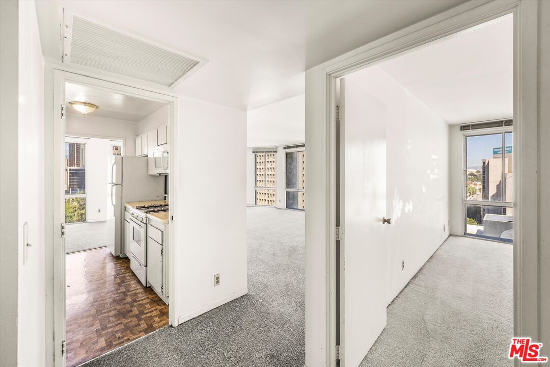 800 W 1st St Unit: 908