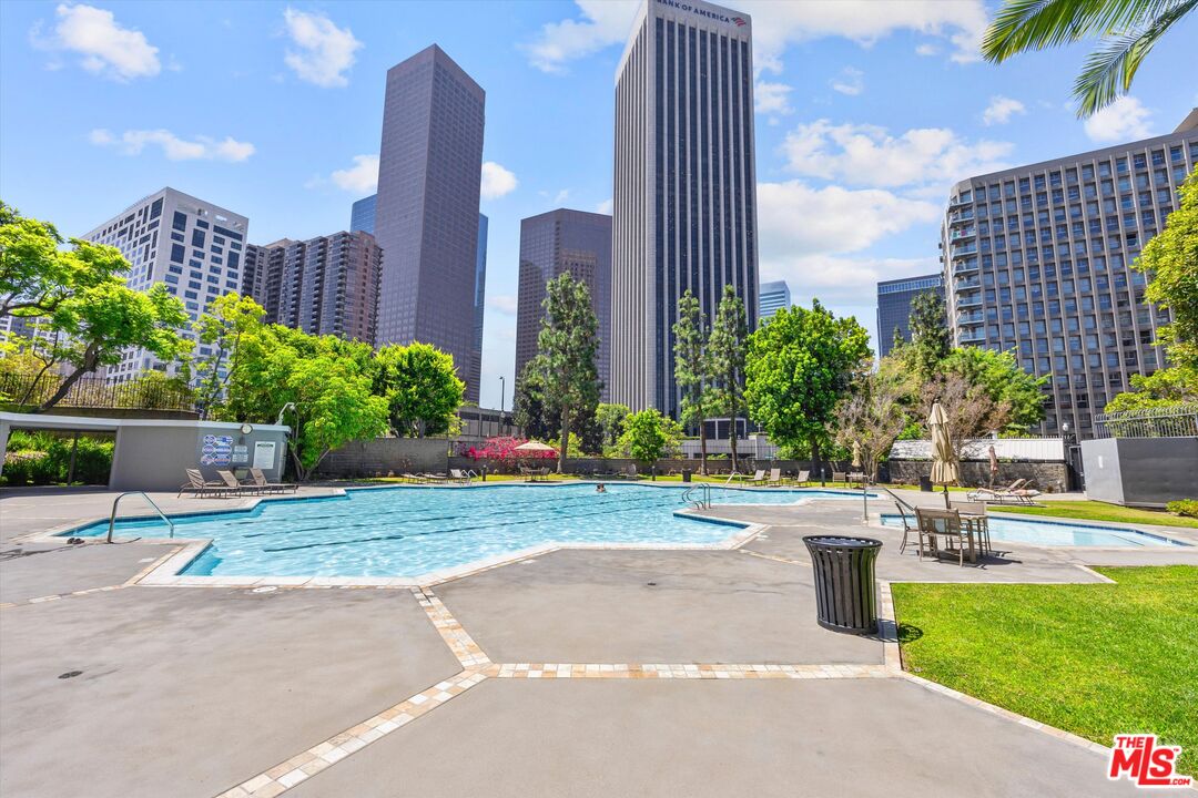 800 W 1st St Unit: 908