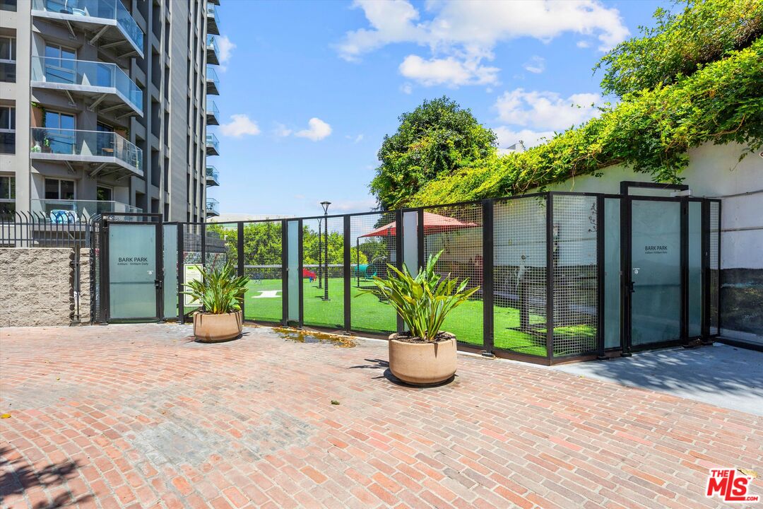 800 W 1st St Unit: 908