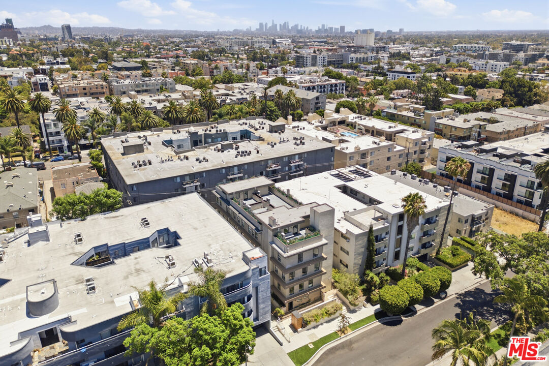 1434 N Poinsettia Pl Unit: 103