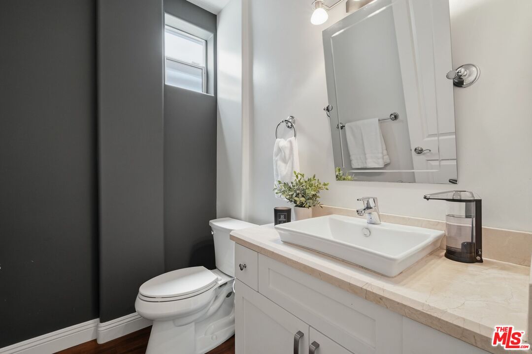 11763 Iowa Ave Unit: 1