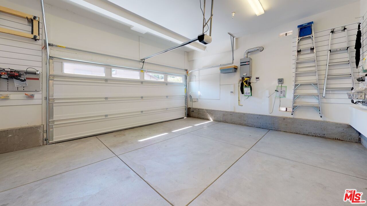 19725 Corbin Ln