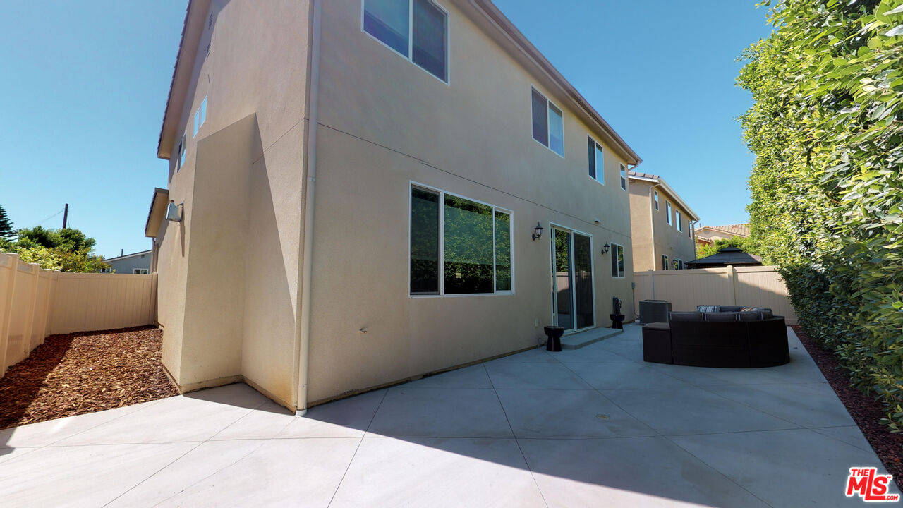 19725 Corbin Ln