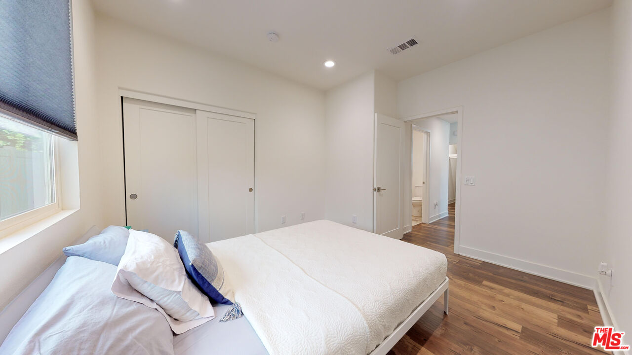 19725 Corbin Ln