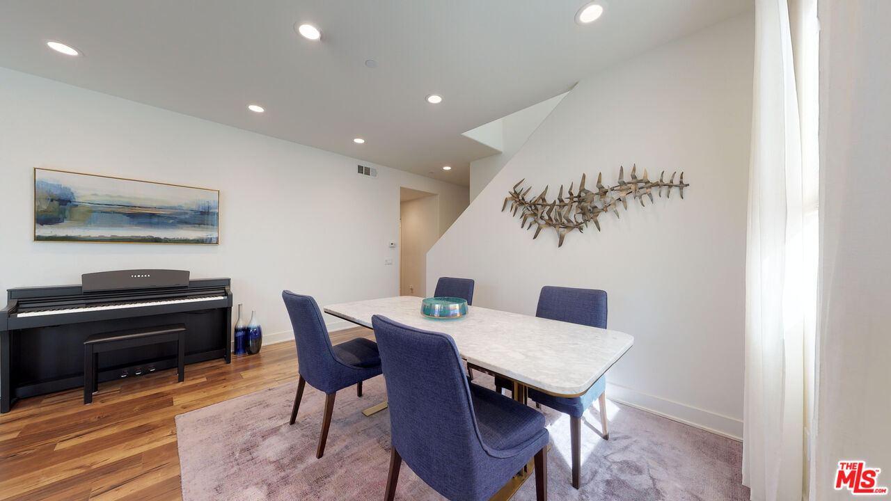 19725 Corbin Ln