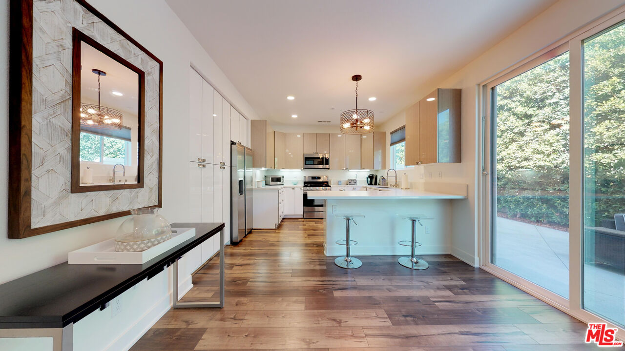 19725 Corbin Ln