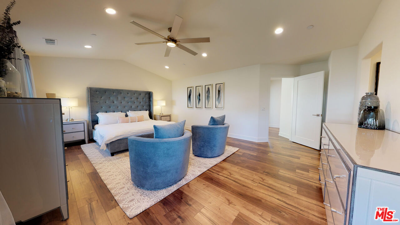 19725 Corbin Ln