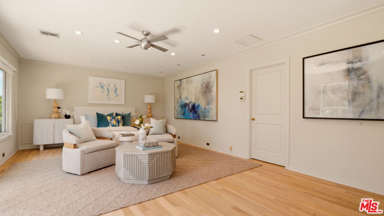 1506 Club View Dr