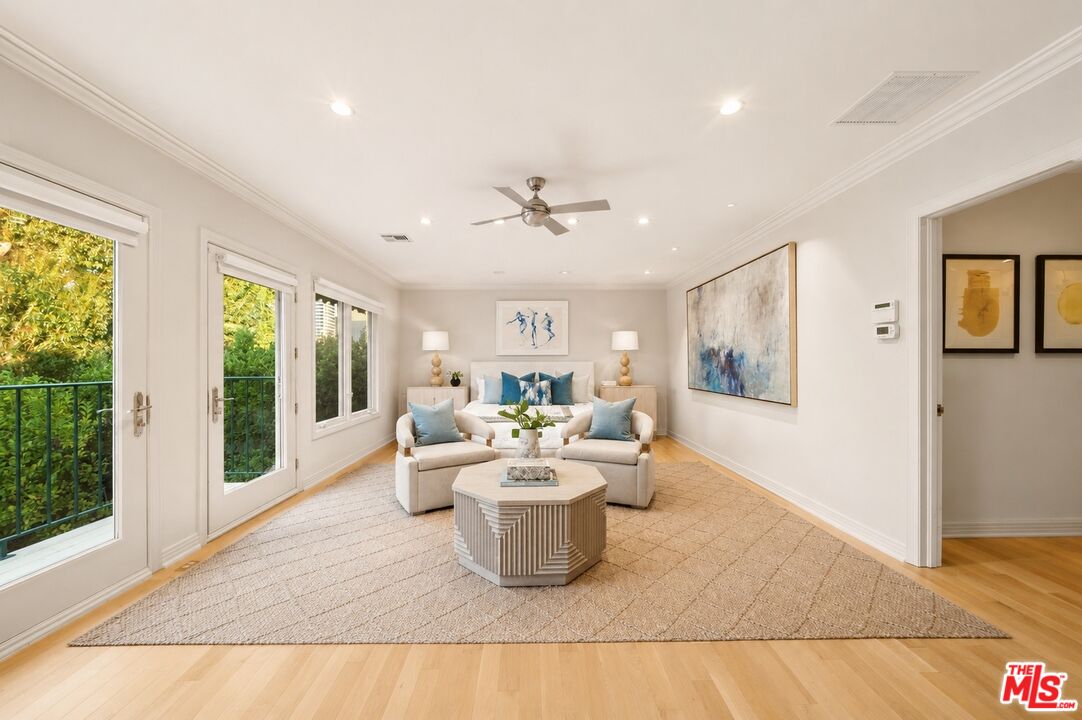 1506 Club View Dr