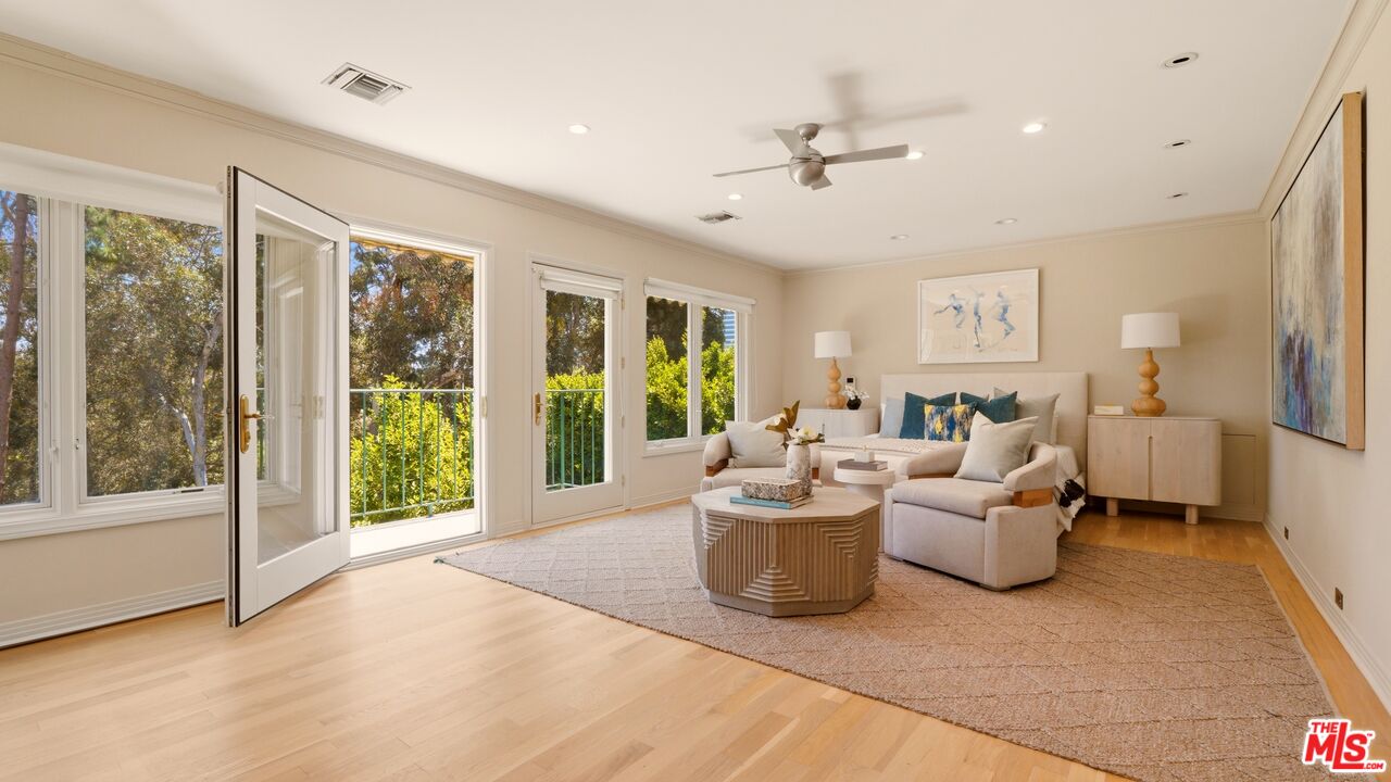 1506 Club View Dr