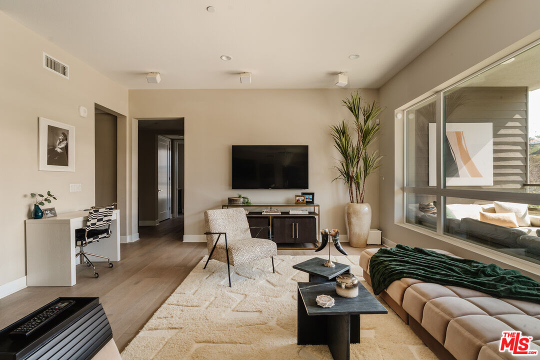 12765 Bluff Creek Dr Unit: 1