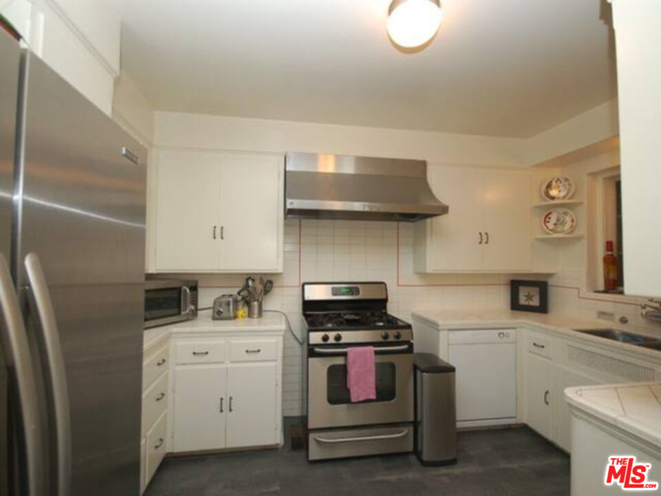 444 Smithwood Dr