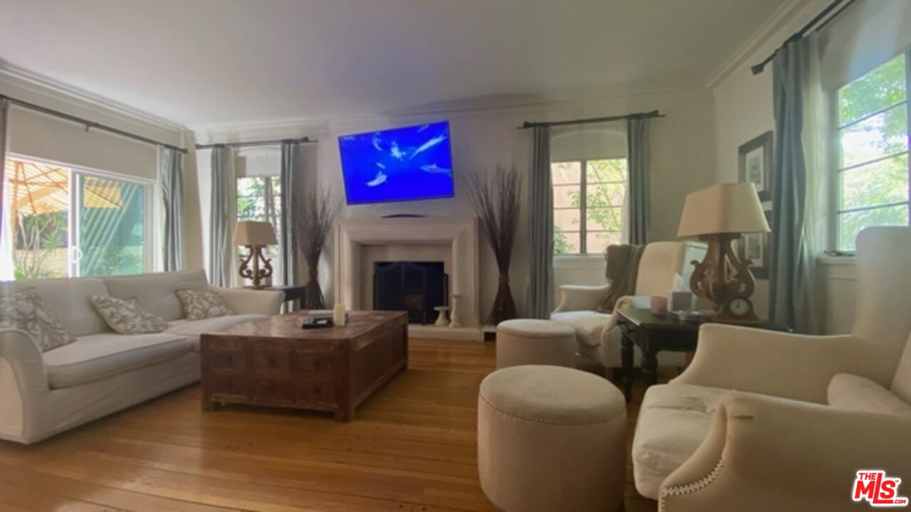 444 Smithwood Dr