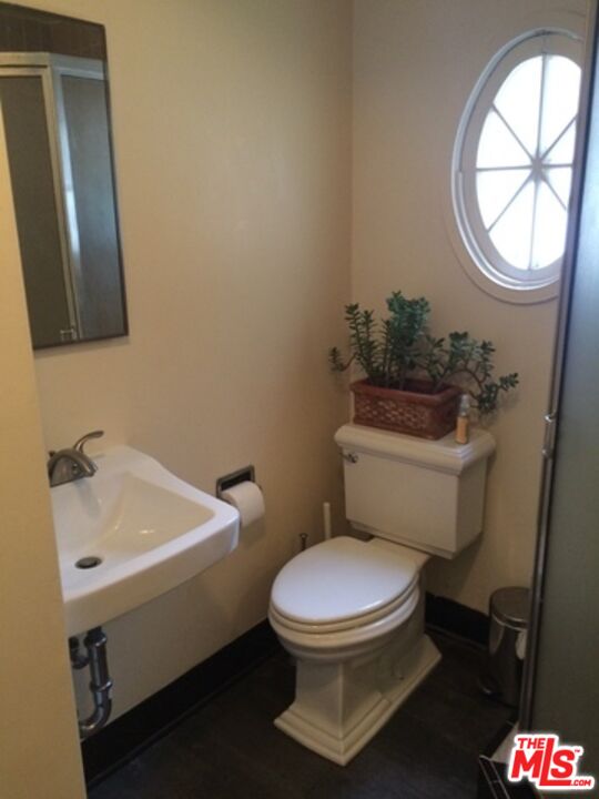 444 Smithwood Dr
