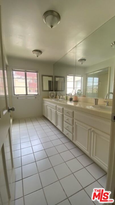 444 Smithwood Dr