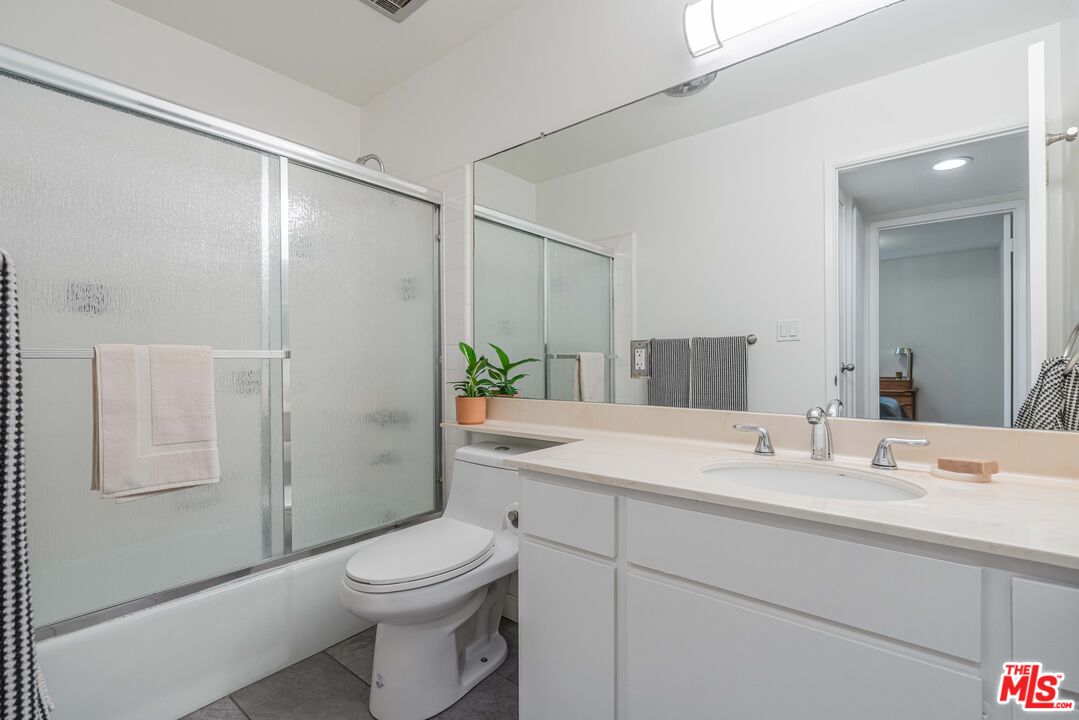 24 Westwind St Unit: C