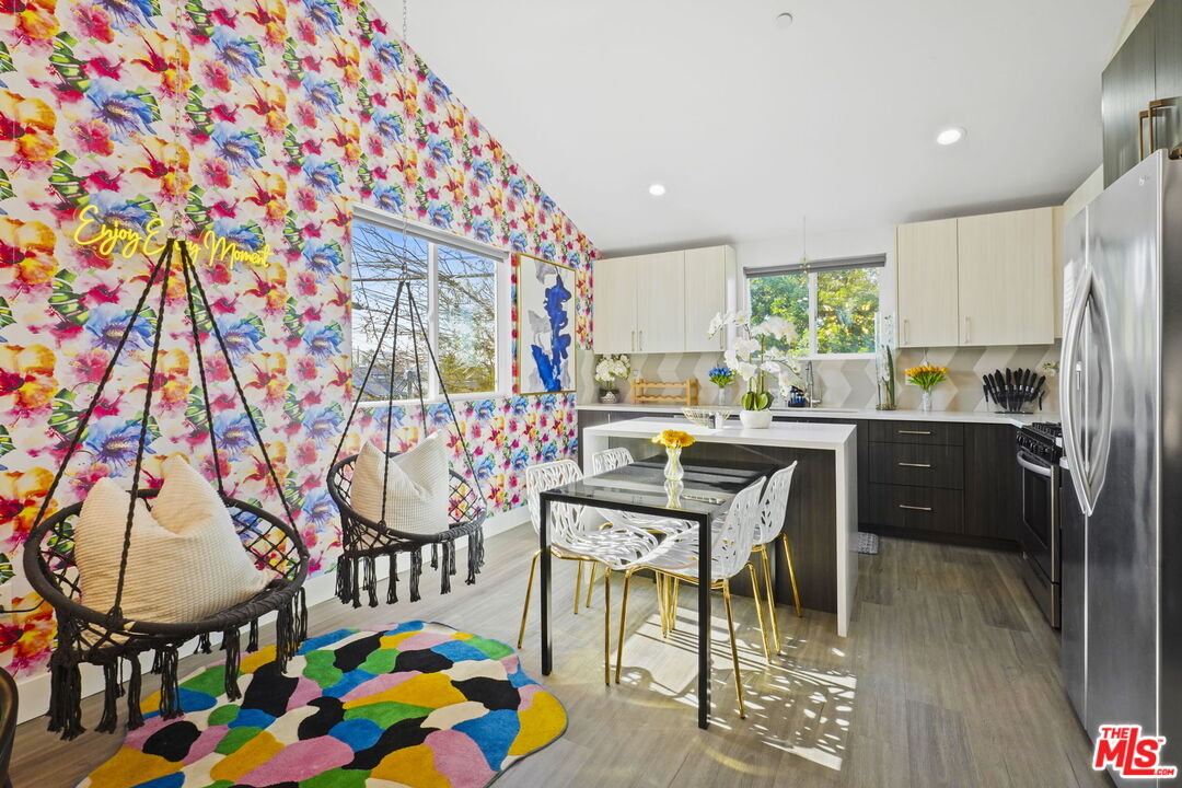 5853 Vineland Ave Unit: A
