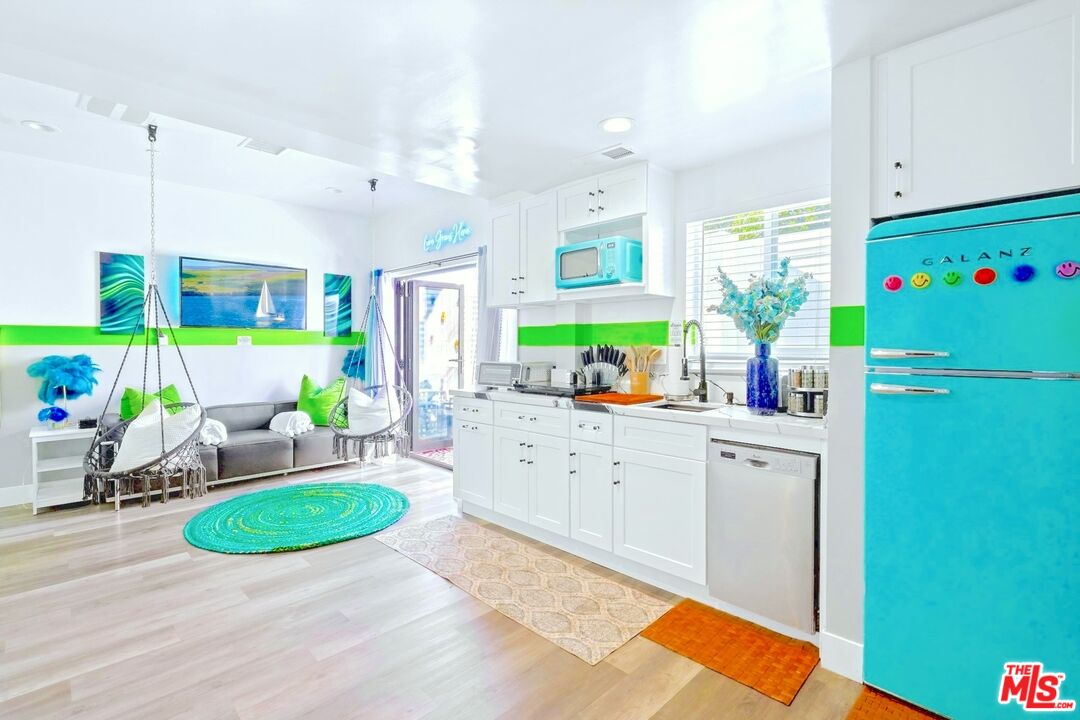 5853 Vineland Ave Unit: A