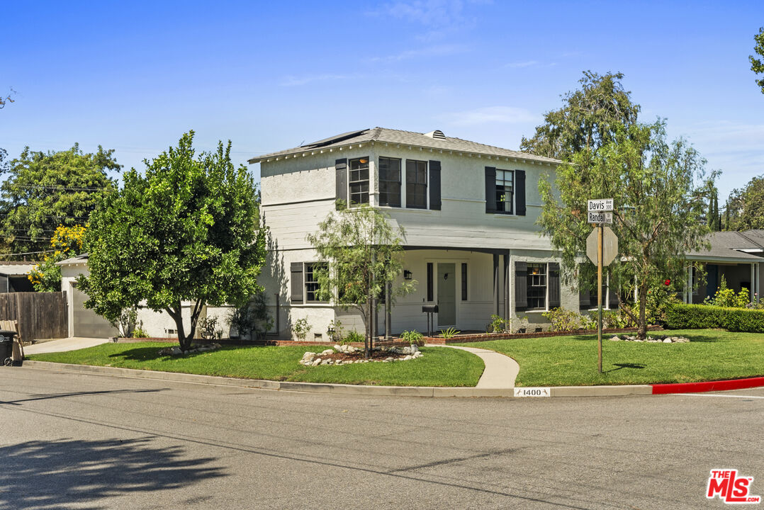 1400 Randall St