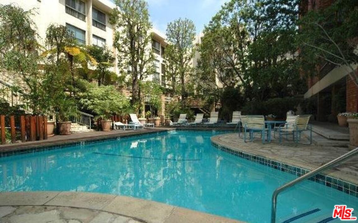 1440 Veteran Ave Unit: 348