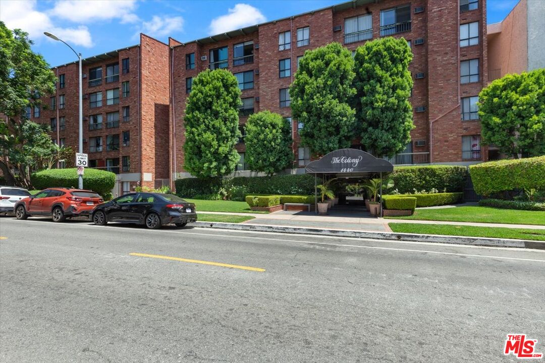 1440 Veteran Ave Unit: 348