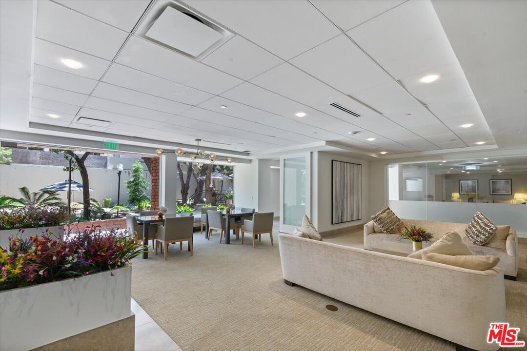 1440 Veteran Ave Unit: 348