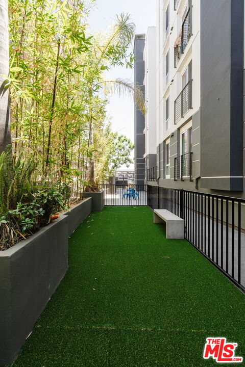 11011 Huston St Unit: 410