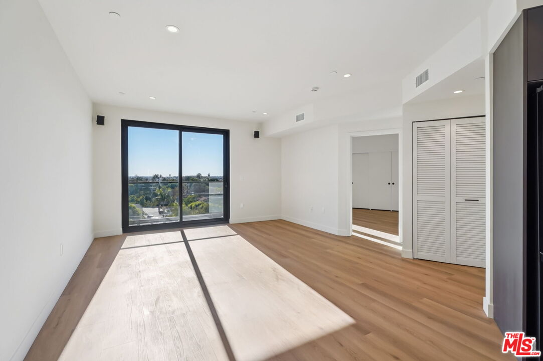 1110 S Spaulding Ave Unit: PH5
