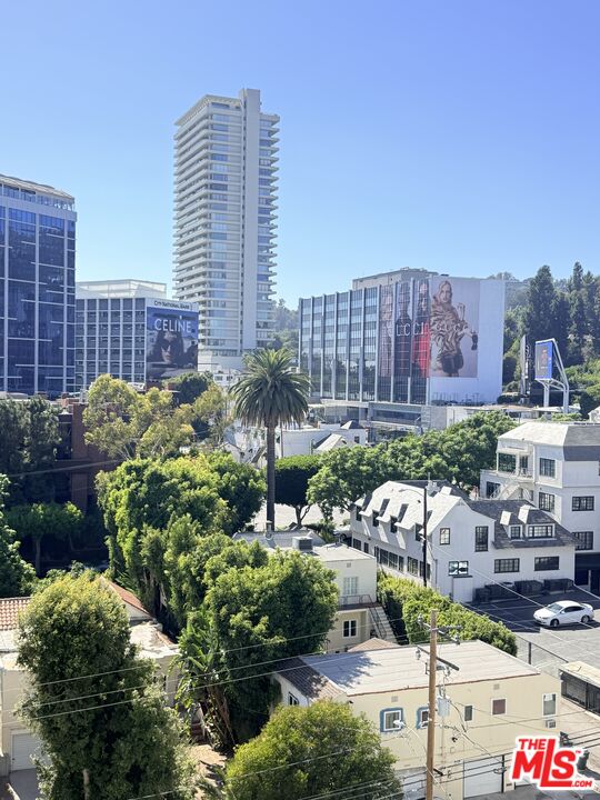 999 N Doheny Dr Unit: 904