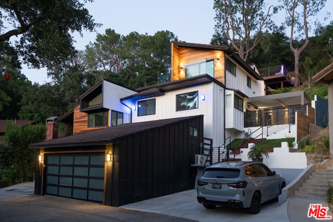 4118 Oak Hollow Rd