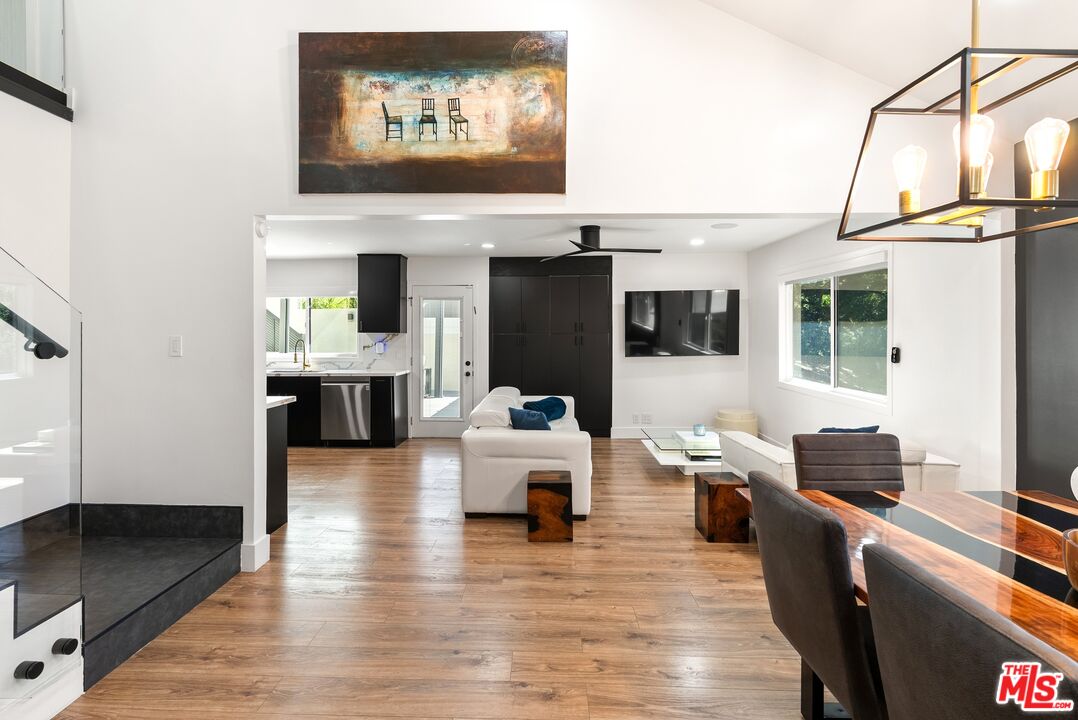 4118 Oak Hollow Rd