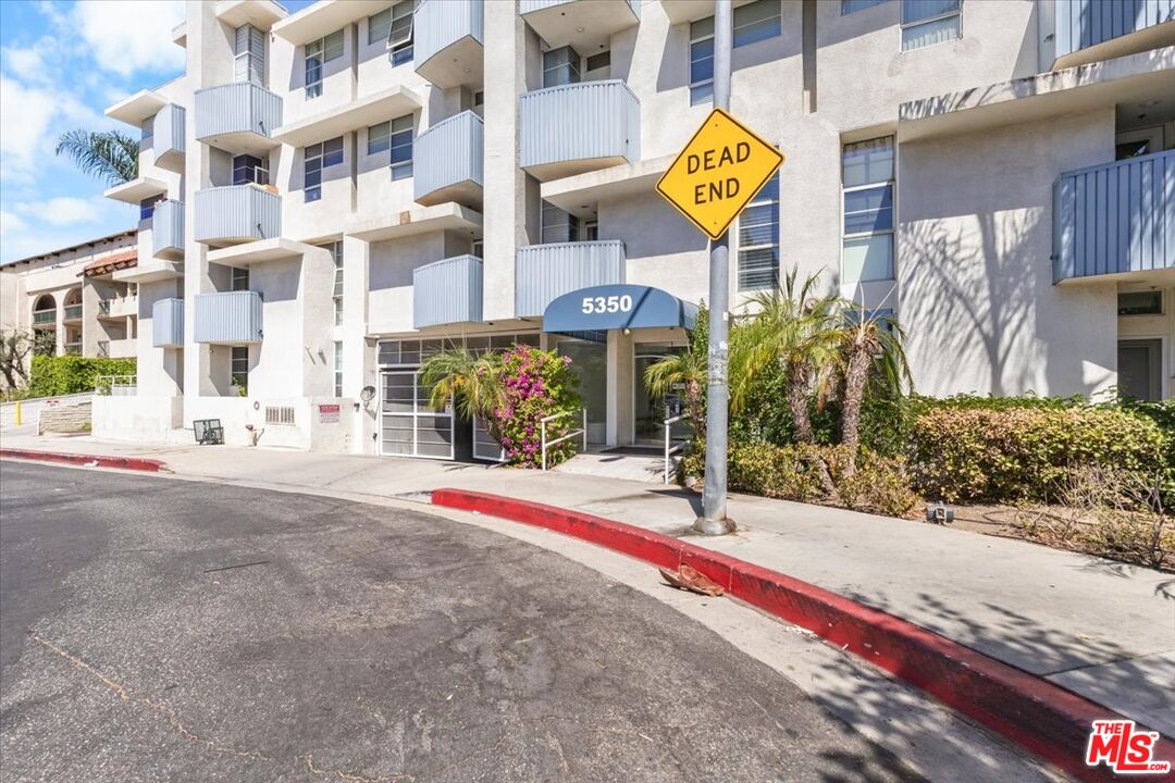 5350 White Oak Ave Unit: 209