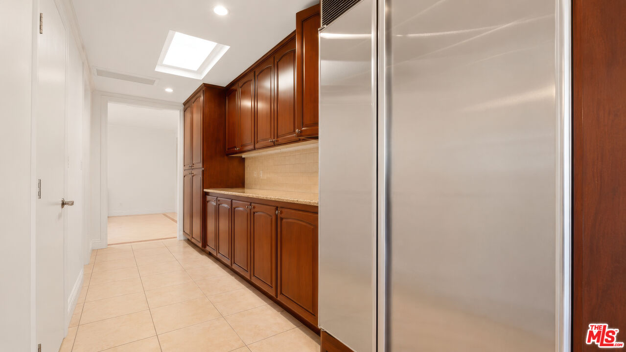 1856 Loma Vista Dr